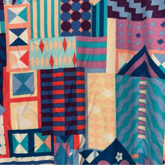 LulaRoe Disney Leggings, Tall & Curvy TC2 18-26, Soft & Comfy, Mickey Minnie NWT - Picture 10 of 16